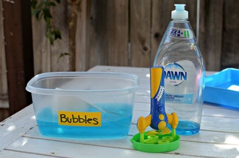 2-Ingredient Homemade Bubble Solution Bubble Solution Recipe, Homemade Bubble Solution, Squeaky Door, Bubble Recipe, Bubble Activities, How To Make Bubbles, Bubble Solution, Homemade Bubbles, Remove Oil Stains