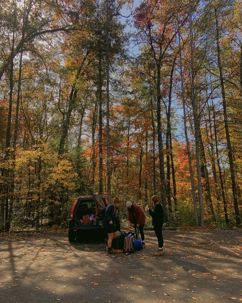 Fall Camp Aesthetic, Camping Autumn, Fall Goals Aesthetic, Truck Camping Aesthetic, Camping Fall Aesthetic, Fall Road Trip Aesthetic, Autumn Camping Aesthetic, Fall Vacation, Camping In Fall