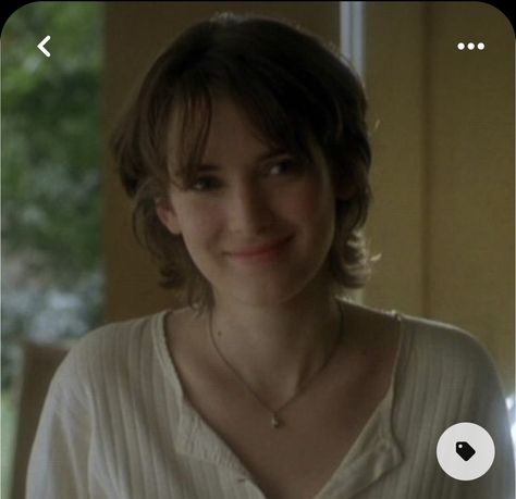 Really Short Hair, Hair Inspiration Short, Winona Ryder, Short Hair Haircuts, Cut My Hair, Dream Hair, Aesthetic Hair, Hairstyles Haircuts, In A World