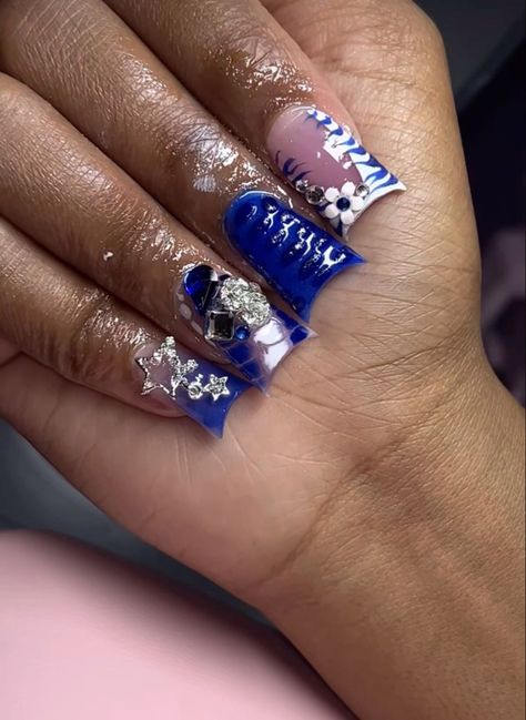 Blue Duck Nails, Cookie Monster Nails, Nails Styles, Nail Vinyls, Nail Bracelet, Acrylic Toes, Duck Nails, Hard Nails, Blue Acrylic Nails