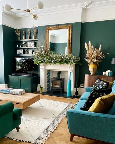 Farrow And Ball Living Room, Green Sofa Living, Green Sofa Living Room, Blue Sofas, Vibrant Living Room, Living Room Wall Color, Victorian Living Room, Barn Renovation, House Aesthetic