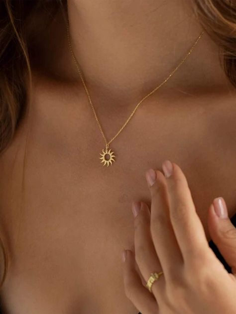 1 Pc Simple Sunburst Sun Ray Delicate Pendant Necklace for Women - Daily Wear JewelryI discovered amazing products on SHEIN.com, come check them out! Delicate Pendant, Sun Necklace, Sun Rays, Amazing Products, Necklace For Women, Womens Necklaces, Daily Wear, Choker Necklace, Handmade Jewelry