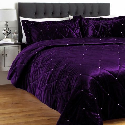 5 Pc 15"D.Pkt Oly Queen Purple Crystal Quilted Velvet Duvet Cover Set Black Bedspread, Velvet Duvet Cover, Bedding Duvet Covers, Velvet Duvet, Quilted Velvet, Flower Bedding, Bedding Ideas, Cool Curtains, Quilted Duvet Cover