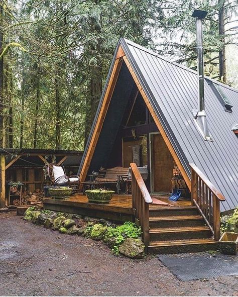 Rustic Roamer — Perfection! @97thdeity . Follow our friends... Log Cabin Homes, Small Log Cabin, Frame Cabin, Building A Tiny House, A Frame Cabin, A Frame House, Tiny House Cabin, Small Cabin, Cabins And Cottages