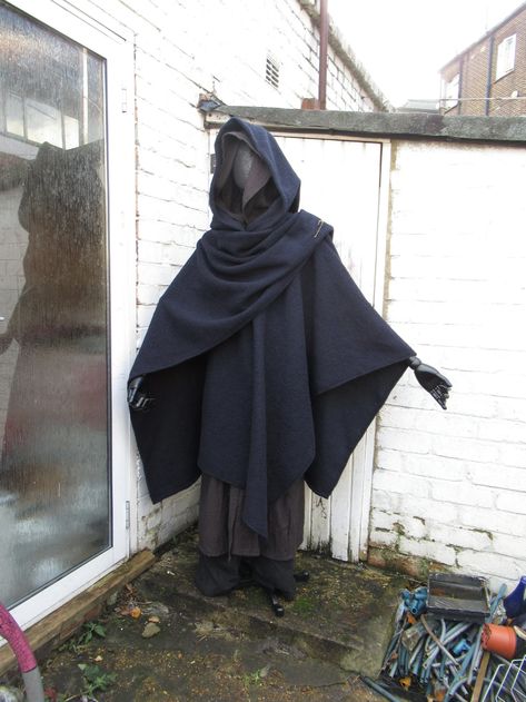 Medieval Cape Long Wrap Boiled Wool Hooded Ruana Poncho | Etsy Voldemort Costume, Long Hooded Cloak, Wizard Fashion, Bog Witch, Cloak Outfit, Boiled Wool Fabric, Poncho Winter, Poncho Outfit, Cape With Hood