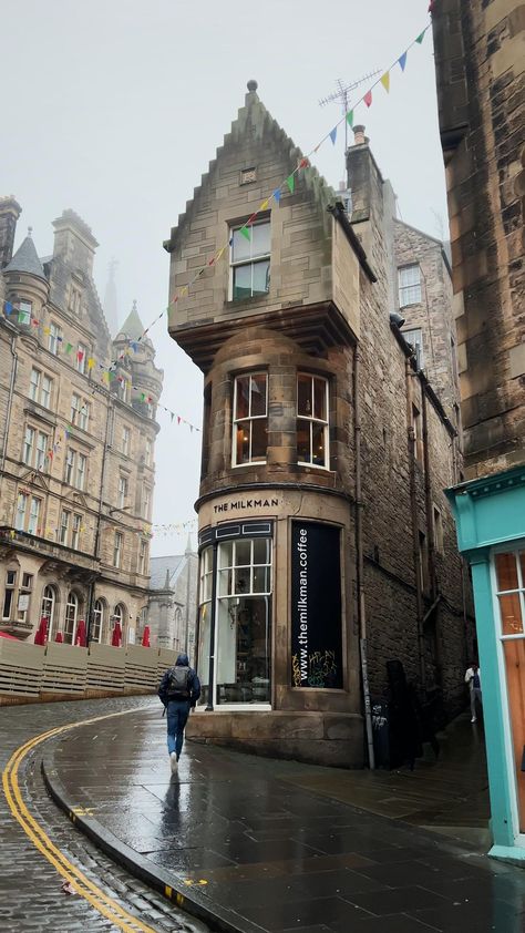 Edinburgh Scotland Old Town, Edinburgh Old Town, Edinburgh Market, Grey November, Edinburgh Aesthetic, Dean Village Edinburgh, Old Town Edinburgh, Future Aesthetic, Visit Scotland