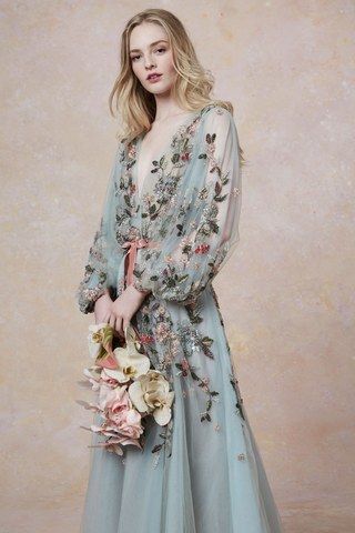 Marchesa Resort 2019 New York Collection - Vogue Baju Kahwin, Ideas Embroidery, Trendy Wedding Dresses, Lace Wedding Dress Vintage, فستان سهرة, Dreamy Dress, Moda Vintage, Marchesa, Mode Inspiration