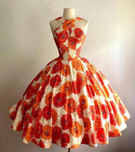 7,978 Likes, 95 Comments - Miss V (@nouveau2you) on Instagram: “Gorgeous Designer vintage 1950’s polished cotton Floral rhinestones dress. #fredperlberg . . .…” 60s Formal Fashion, 1960s Dresses Formal, Rhinestones Dress, Miss V, 1960s Dresses, Formal Fashion, Vintage Dress Patterns, Iconic Dresses, Rhinestone Dress