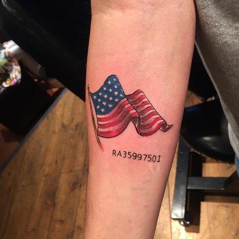 50 Wonderful American Flag Tattoo Designs American Tattoo Ideas, Usa Flag Tattoo, Tattoo Guys, Flag Tattoos, Small Wave Tattoo, Small American Flags, Patriotic Tattoos, Usa Tattoo, Favorite Tattoos