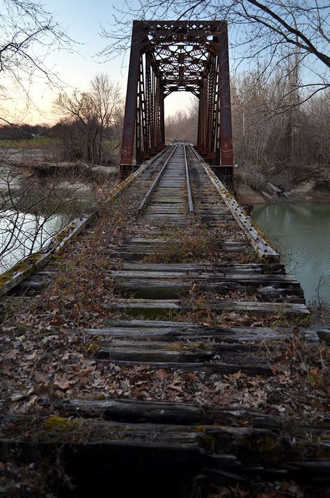 Update on Allenville RR Bridge - Cape Girardeau History and Photos Railroad Track Pictures, Bridge Railing, Bridges Architecture, Abandoned Railroad, Train Bridge, Old Bridges, Track Pictures, Railroad Bridge, Abandoned Train