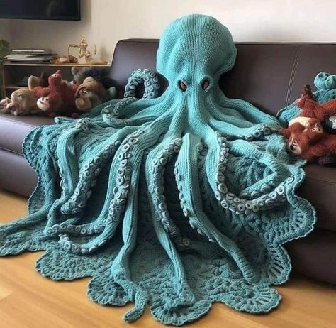 Octopus Blanket, Diy Laine, Octopus Crochet Pattern, Crochet Octopus, Astuces Diy, Knitted Wit, Fun Crochet Projects, Diy Crochet Projects, Crochet Blanket Patterns