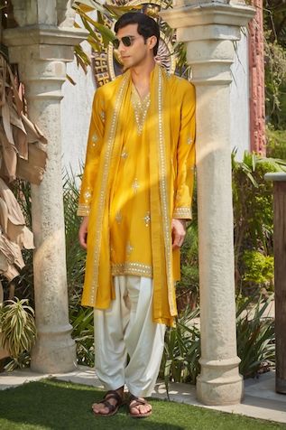 Buy Yellow Kurta And Dhoti Pant Georgette Printed Floral V Zane & Set For Women by Surbhi Gupta Online at Aza Fashions. Sister Wedding Outfit, Haldi Guest Outfit, Haldi Dress For Groom, Yellow Haldi Outfit, Western Outfits For Men, Menswear Indian, Haldi Ceremony Outfit, Haldi Dress, Ceremony Outfit