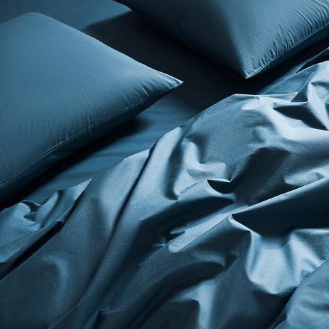 Amazon.com: Brooklinen Luxury Sateen Pillowcases - Set of 2, Standard Size in Abyss Blue - 100% Long Staple Cotton with Envelope Closure : Home & Kitchen Classic Duvet Covers, Hotel Sheets, Best Sheets, Luxury Sheets, Percale Sheets, Bedding Brands, Come Undone, Hotel Style, Sateen Sheets