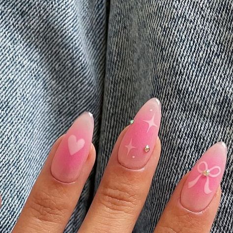 Aura Nails Valentines Day, Cute Blush Pink Nails, Blush Valentine Nails, Blush Nails With Gems, Heart Blush Nails, Aura Valentine Nails, Aura Blush Nails, Almond Valentines Nails Pink, Heart Aura Nails