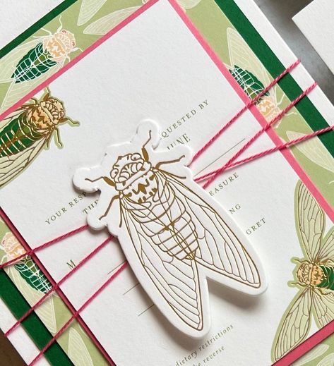 Their main invitation maintains all the classic elements with gold foil on crisp white cotton stock. From the hot pink and gold foil cicada envelope liner to the die cut gold foil cicada seals - every little detail was considered! www.poeme-online.com Gold Effect Illustrator, Ornate Wedding Invitations, Circle Wedding Invitations, Die Cut Wedding Invitations, Cricut Envelope, Bug Wedding, Gold Wedding Invite, Cricut Invitations, Die Cut Invitations