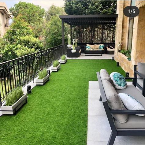 Grass Balcony, Pergola Fireplace, Hanging House Plants, Courtyard Apartments, Roof Balcony, Design Garden Ideas, Planters Indoor, Hanging House, Landscape Curbing