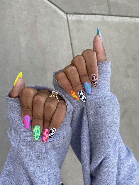 Two Toned Nails Designs, Different Nail Designs On Each Nail, Cowprint Nail Design, Cow Nails Acrylic, Hippie Nail Designs, Funky Nail Ideas, Different Nails, Funky Nail Designs, Funky Nail Art