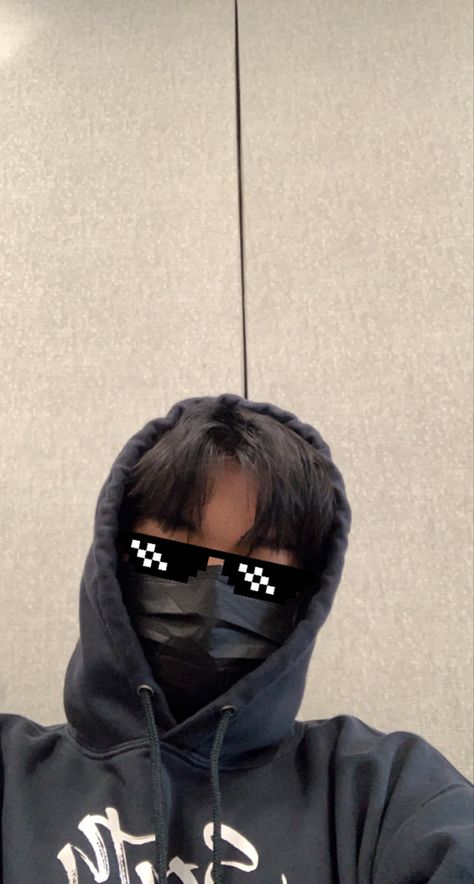 Guys Covering Face, Boy Mirror Pic No Face With Hoodie, No Face Guy Pics, Fake Pfp No Face, Asian Teenager Boy, No Face Photo Ideas Men, Boy No Face Aesthetic, Asian Guy Aesthetic, Face Covered Selfie