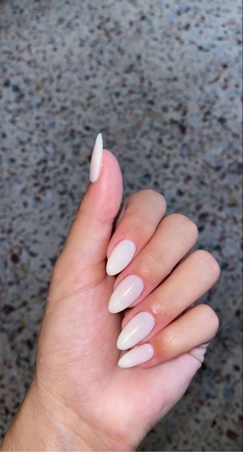 Moly White Nails, Milky White Nails Acrylic Almond Short, White Cloudy Nails, Milly White Nails, Cloudy White Nails, Nail Milky White, Creamy White Nails, Milky White Nails Acrylic, Milky White Almond Nails