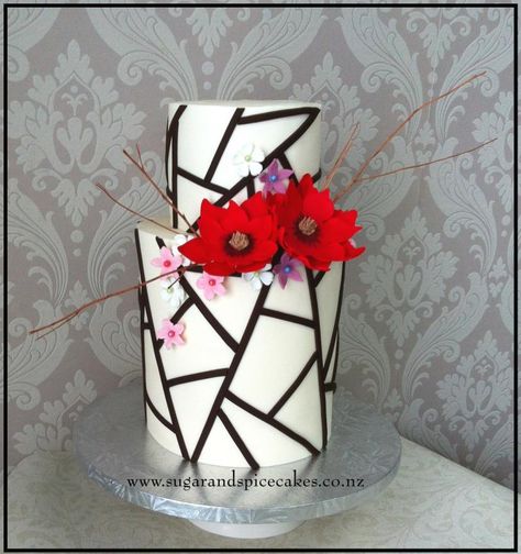 Geometric Asymmetric Wedding Cake  by Mel_SugarandSpiceCakes - http://cakesdecor.com/cakes/257600-geometric-asymmetric-wedding-cake Geometric Cake Design, Geometric Cake, Peppa Pig Cake, Cakes Decor, Pig Cake, Fabulous Cakes, Cake Design Ideas, Magic Cake, Modern Wedding Cake