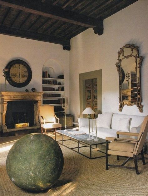 Like the mirror on the wall Axel Vervoordt, Casa Country, Under The Tuscan Sun, A Living Room, Elle Decor, My New Room, Beautiful Interiors, Living Room Inspiration, Wabi Sabi