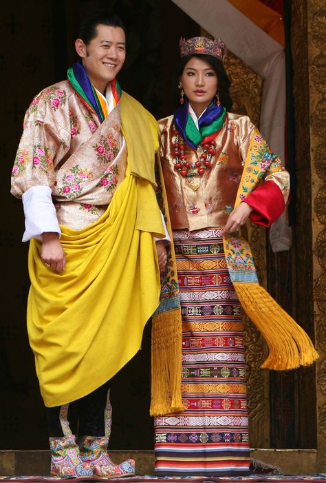 Bhutan Clothing, Bhutanese Clothing, Jetsun Pema, Royal Wedding Gowns, Prince Charles And Diana, Princess Caroline Of Monaco, White Wedding Gowns, Royal Brides, Crown Princess Victoria