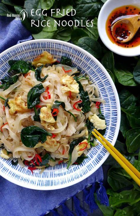 Simple ingredients, great flavour. This egg fried rice noodles is quick to prepare using the easy Chinese dressing formula. Asian Egg Recipe, Chinese Dressing, Egg Recipes For Dinner, Fried Rice Noodles, Best Asian Recipes, Asian Noodle Recipes, Chinese Vegetables, Spiced Rice, Egg Fried Rice