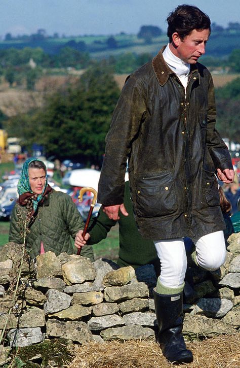 Prince Charles Picks Your Classic Coat Selection Prince Charles Barbour, Prince Charles Style, Barbour Style Men, Barbour Beaufort, British Green, Countryside Fashion, Barbour Style, Tweed Run, Prince Charles And Camilla