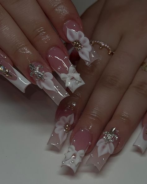 One of my favs🩷💗 •DM to Book Follow @_nailsbyanahy for more🩷 • • • • • #nailsnailsnails #fyp #famousnails #prettynails #bombnails… | Instagram Pretty Nails Medium Length, Medium Length Nail Inspo Acrylic, Medium Quince Nails, Nail Set Inspiration, Cute Nails With Diamonds, Long Gel X Nail Ideas, Pretty Prom Nails, White Gem Nails, Extra Nail Designs