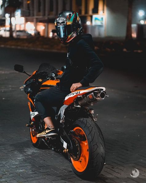 andre on Instagram: “Owner : @juliantbudiana #cbr600rr cbr600 #cbr #cbr250rr #cbr250r #cbr250 #sportbike #sunmori #satmori #morningride #r6 #r1 #z800 #z1000…” Vega Helmets, Cbr 250 Rr, Honda Cbr250r, Z 800, Cbr 600rr, Z 1000, Cbr 600 Rr, Cbr 600, R 6