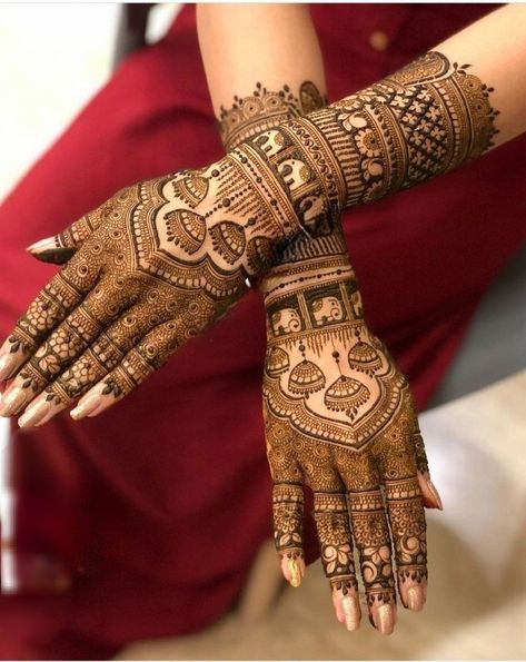 Latest Mehndi Designs Wedding, Traditional Mehndi Designs, Beautiful Simple Mehndi Design, Front Mehndi Design, Back Hand Mehndi, Tato Henna, New Bridal Mehndi Designs, Mehndi Designs Bridal Hands, Modern Mehndi Designs