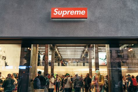 Supreme San Francisco Opening Party Inside Look | HYPEBEAST Supreme Magazine, James Jebbia, Supreme Store, Jason Dill, Hypebeast Fashion, Studio Nicholson, Brooklyn New York, Lewis Hamilton, Online Sales