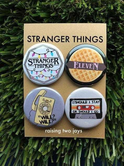 Stranger Things Pins, Stranger Things Merch, Eleven Stranger Things, Stranger Things Wallpaper, Strange Things, Stranger Things Netflix, Cool Pins, Cute Pins, Button Pins