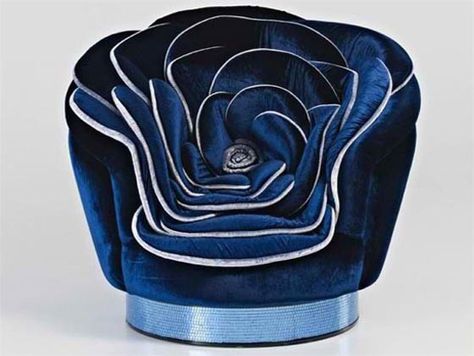 flower chair | modern chair | comfy chair | fauteuil fleur | floraison | rose chair | chair inspired by flowers Blue Chair, Velvet Armchair, Take A Seat, Art Furniture, Flower Shape, Luxury Designer, Flower Designs, Luxury Design, Velvet