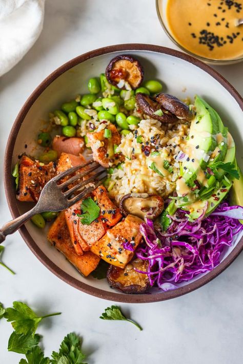 Salmon Bowls with Miso Sauce Sticky Miso Salmon Bowl Nyt, Miso Buddha Bowl, Salmon Bowl Dressing, Sticky Miso Salmon Bowl, Salmon Bento Box Ideas, Sushi Salmon Bowl, Miso Salmon Bowl, Salmon Ramen Bowl, Salmon Power Bowls