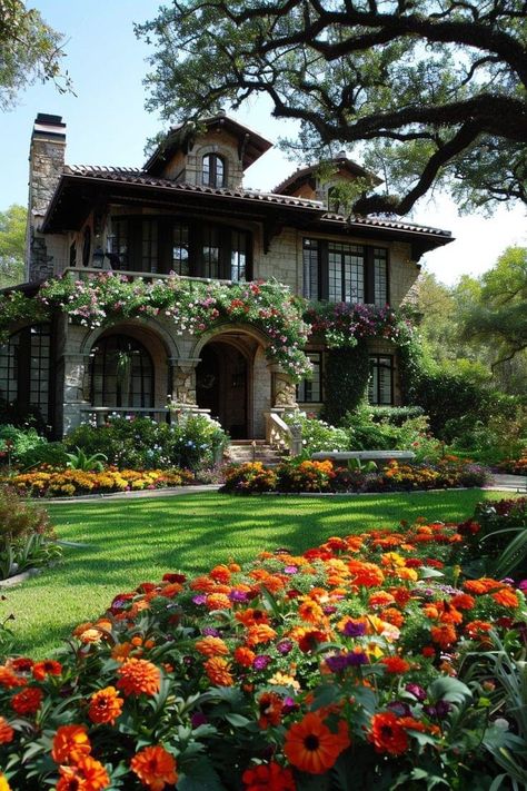 House Filled With Flowers, House With Lots Of Plants, Houses In Nature, Enchanting House, Beautiful House Images, House With Flowers, Cottage Mansion, House With Garden, House App