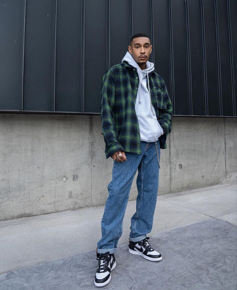 Flannel Hoodie Outfit, Nike Dunks Outfit Men, Flannel Over Hoodie, Dunk High Outfit, Men Flannel Outfits, Green Flannel Outfit, Dunks Panda, Checkered Shirt Outfit, Nike Dunk Outfit