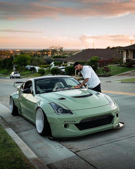 Nissan 350Z 🍃  @joshvelez #jdm #supercars #350z #nissan #iconiccars #car #cars Sports Cars Aesthetic, 350z Nissan, Modded Cars, Tokyo Drift Cars, Slammed Cars, R34 Gtr, Nissan Trucks, R35 Gtr, Fast Sports Cars