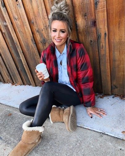 Lumberjack Outfit Women, Sarah Knuth, Lumberjack Style, Giving Tuesday, Winter Outfit Inspiration, Puffer Jacket Women, Athleisure Outfits, Portrait Poses, Lumberjack