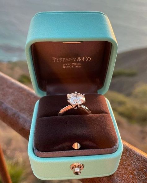 Tiffany Ring, Tiffany Wedding Rings, Top Engagement Rings, Tiffany Engagement Ring, Tiffany Rings, Tiffany And Co, Proposal Ring, Dream Jewelry, What Is Love