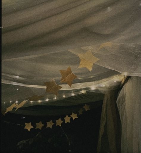 garland, stars Garland Above Bed, Mha Shifting, Aesthetic Decoration, Star Banner, Star Garland, Star Party, Above Bed, Paper Garland, Paper Stars