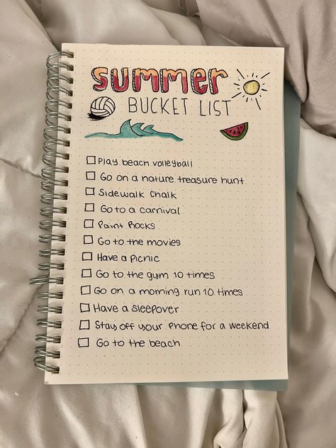 Summer List Ideas, Summer Bucket List For Teens, Ultimate Summer Bucket List, Bucket List For Teens, Summer Checklist, Summer Journal, Summer To Do List, Bullet Journal Ideas Templates, Journal Inspiration Writing