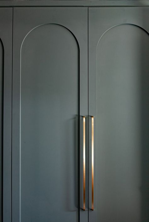 Hallway Cupboard Doors, Arch Closet Door, Arched Wardrobe Doors, Arch Door Wardrobe, Arched Closet Doors, Arched Cupboard, Arch Cupboard, Modern Bedroom Wardrobe Ideas, Modern Bedroom Wardrobe