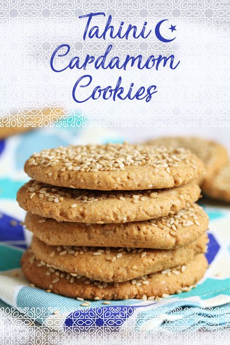 Tahini Cardamom Cookies (Vegan & Gluten-free) Cardamon Cookies, Eid Cookies, Cardamom Cookies, Patisserie Vegan, Tahini Cookies, Tahini Recipe, Cookies Vegan, Desserts Vegan, Crunchy Cookies