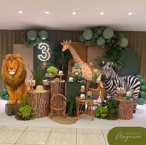 Safari Birthday Theme, Safari Baby Shower Theme, Safari Party Decor, Safari Backdrop, Festa Safari Baby, Balloon Birthday Themes, Jungle Theme Decorations, Theme Jungle, Safari Birthday Party Decorations