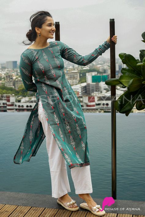 Ethereal Elegance, Stylish Kurtis Design, Floral Frocks, Simple Kurta Designs, Designer Kurti Patterns, Simple Kurti Designs, Kurti Designs Latest, Casual Indian Fashion, Long Kurti Designs