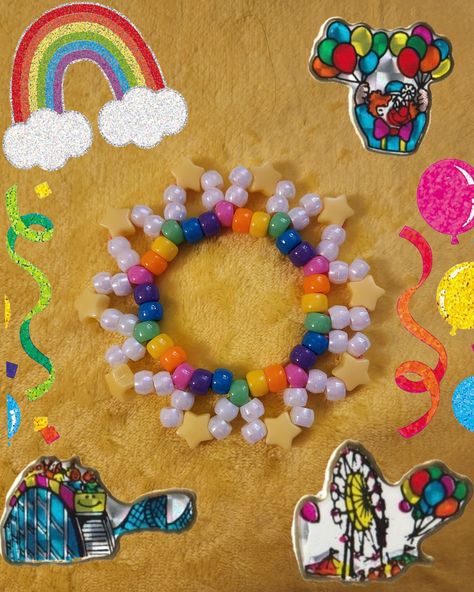 Clown Kandi Bracelet, Kandi Fidget Toy, Clowncore Kandi, Clown Kandi, Kandi Bracelets Ideas, Kandi Star, Rainbow Clown, Bracelets Kandi, Diy Kandi Bracelets