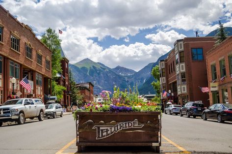 7 US Cities That Are Overrated and Where To Go Instead Telluride Ski Resort, Colorado Towns, Southwest Colorado, Hanalei Bay, Telluride Colorado, Living In Colorado, San Juan Mountains, United Airlines, Mountain Town