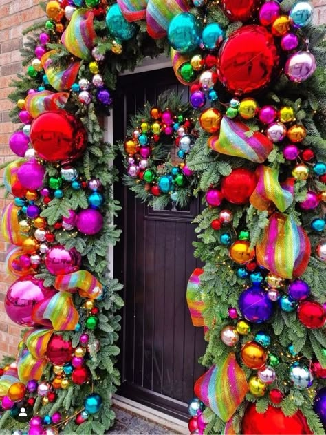 Front Door Christmas Decor Ideas, Christmas Front Door Decorations, Christmas Doorway, Christmas Front Door Decor, Door Arch, Elegant Christmas Tree Decorations, Christmas Feels, Whimsical Christmas Decor, Decorating Business