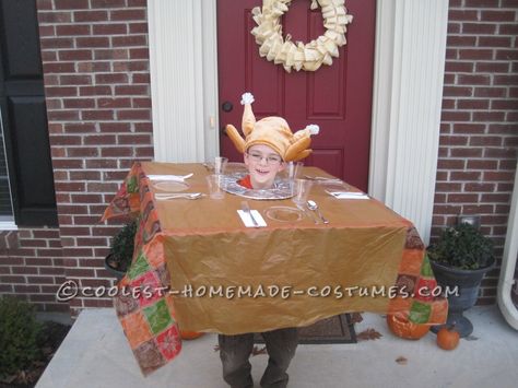 Creative+Turkey+Head+on+Thanksgiving+Table+Costume+Idea Thanksgiving Costumes For Kids, Diy Turkey Costume, Creative Ugly Christmas Sweater, Thanksgiving Play, Turkey Head, Thanksgiving Costume, Turkey Costume, Diy Turkey, Clever Costumes